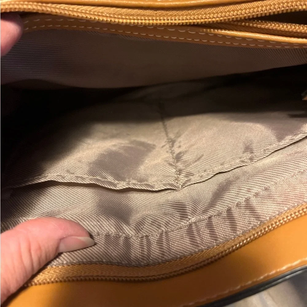 Purse - Picture 5 of 6